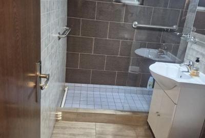 Apartament cu 2 camere decomandat în Central - 1