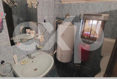Casă cu 5 camere cu Teren 1300 Mp în Corbi