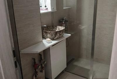 Apartament cu 2 camere semidecomandat în Theodor Pallady