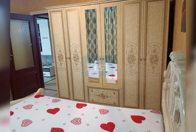 Apartament cu 3 camere semidecomandat în Micro 17 - 2