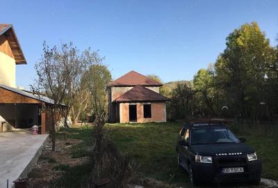 Casă cu Teren 1000 Mp în Runcu - 4