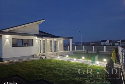 Casă cu 4 camere cu Teren 600 Mp în Jucu