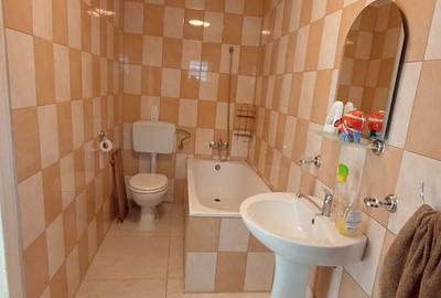 Casă cu 4 camere cu Teren 1277 Mp în Oșorhei - 6