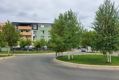 Apartament cu 5 camere semidecomandat în Titan