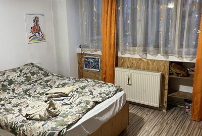 Apartament cu 3 camere decomandat în Exterior Vest