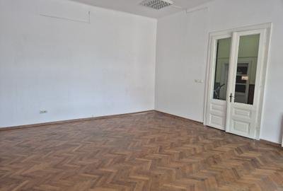 Spațiu comercial, de 35 mp, în Exterior Vest