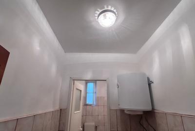 Spațiu comercial, de 23 mp, în Central - 1