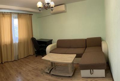 Apartament cu 2 camere decomandat în Lipovei