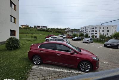 Apartament cu 3 camere în Unirii