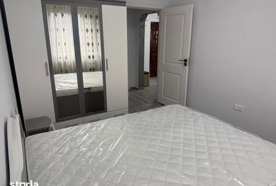 Apartament cu 2 camere decomandat în Micro 6 - 8