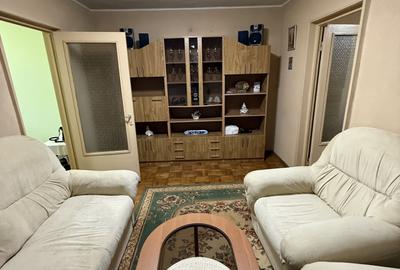 Apartament cu 2 camere semidecomandat, mobilat în Micro 19 - 2