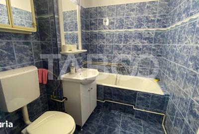 Apartament cu 2 camere decomandat în Valea Aurie