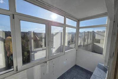 Apartament cu 2 camere decomandat în Popa Șapcă
