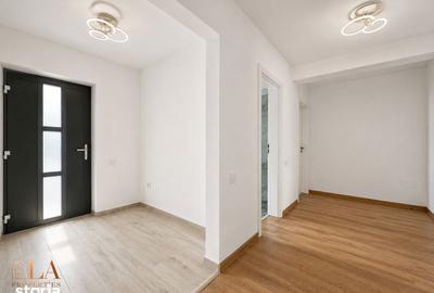 Casă cu 4 camere cu Teren 400 Mp în Domnești