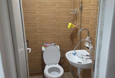Garsonieră decomandată în Central