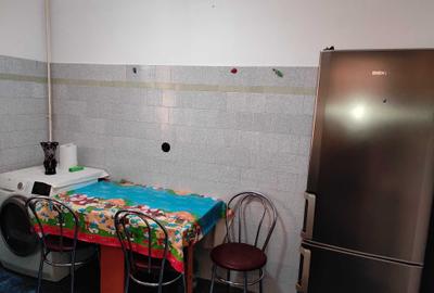 Apartament cu 2 camere decomandat în Drumul Taberei