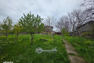 Teren de 1353 mp, în Tătărași