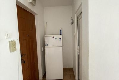 Garsonieră semidecomandată în Berceni