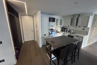 Apartament cu 3 camere semidecomandat în Băneasa