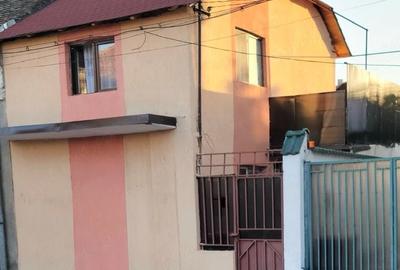 Casă cu 2 camere cu Teren 60 Mp în Central - 1