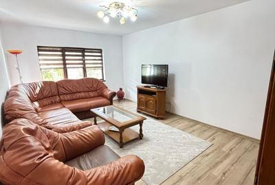 Apartament cu 3 camere decomandat în Faleza Nord