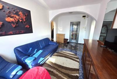 Apartament cu 4 camere semidecomandat în Brâncoveanu