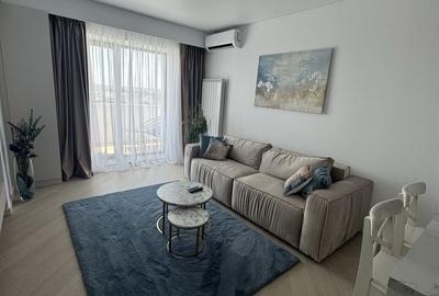Apartament cu 2 camere decomandat, mobilat în Central