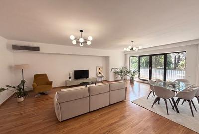 Apartament cu 4 camere decomandat în Kiseleff
