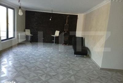Casă cu 3 camere în Central