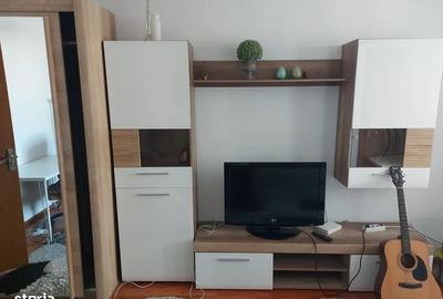 Garsonieră semidecomandată, mobilată în Titan