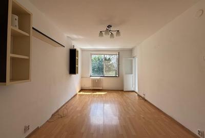 Apartament cu 2 camere decomandat în Basarabia - 1