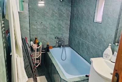 Casă cu 3 camere cu Teren 40 Mp în Central - 1