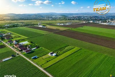 Teren de 2498 mp, în Central - 11