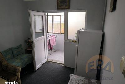 Apartament cu 2 camere decomandat în Sânmartin