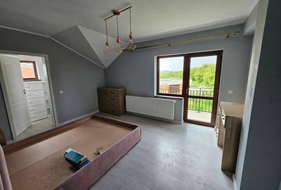Casă individuală cu 5 camere cu Canalizare în Mărăcineni - 4