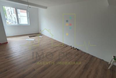 Apartament cu 2 camere decomandat în Lipovei