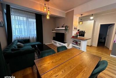 Apartament cu 3 camere semidecomandat în Domenii