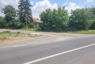 Teren de 1900 mp, în Curcani