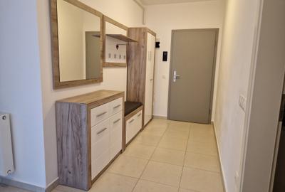 Apartament cu 2 camere decomandat, mobilat în Avantgarden