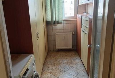 Apartament cu 3 camere în Bucur Obor
