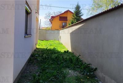 Casă cu 5 camere cu Teren 406 Mp în Tamași