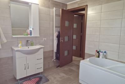Casă cu 4 camere în Bujoreni - 5