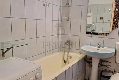 Garsonieră semidecomandată în Central
