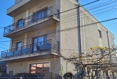 Casă individuală cu 10 camere cu Teren 200 Mp în Primo - 1
