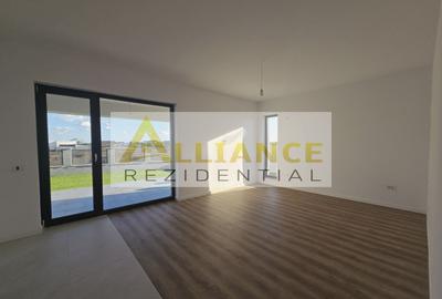 Casă individuală cu 4 camere cu Canalizare în Berceni