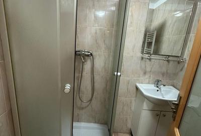 Casă cu 4 camere cu Canalizare în Tineretului - 4