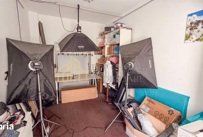 Apartament cu 8 camere în Tei