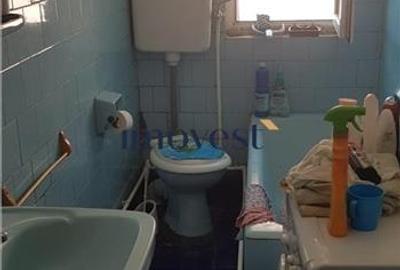 Casă individuală cu 3 camere cu Canalizare în 14 Mai - 11