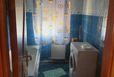 Apartament cu 3 camere decomandat în 9 Mai