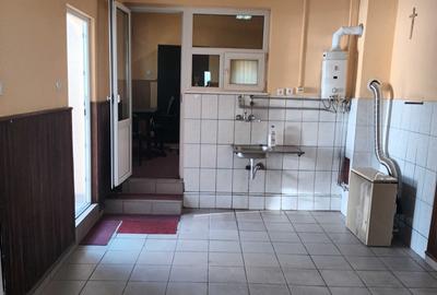 Spațiu comercial, de 42 mp, în Central